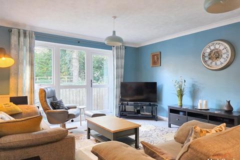 2 bedroom apartment for sale, The Avenue, Tadworth KT20