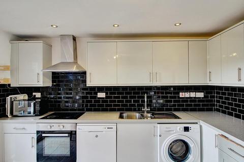 5 bedroom terraced house to rent, Small Lane, Bristol BS16