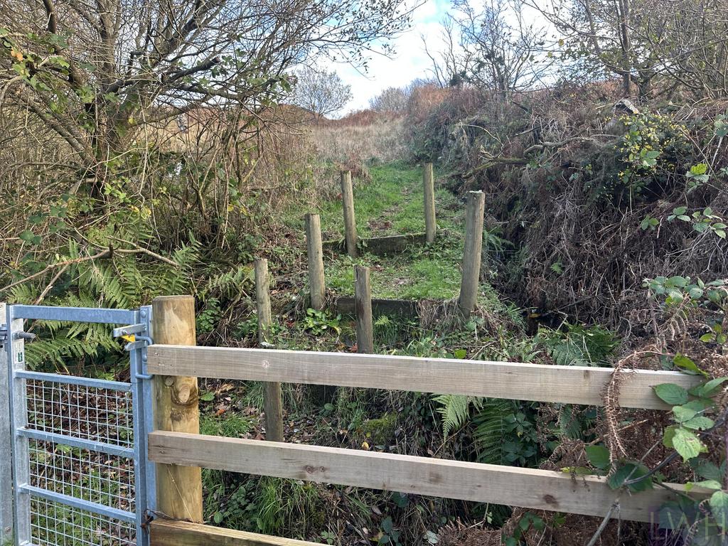 Lot 3 Footpath