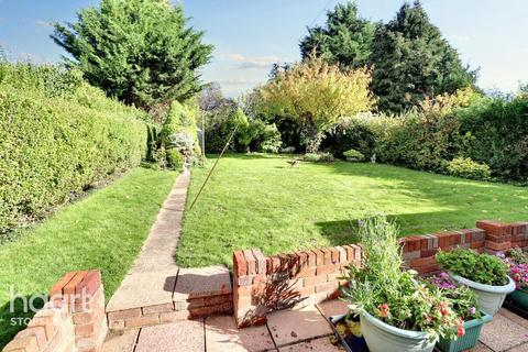 2 bedroom bungalow for sale, Wigmore Lane, Luton