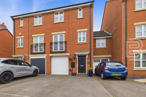 undefined, Brodie Close, Rugby CV21