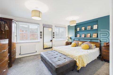 undefined, Brodie Close, Rugby CV21