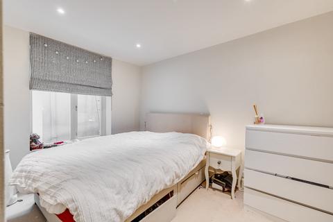 2 bedroom flat for sale, Dawes Road, Fulham, London