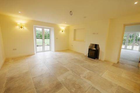 3 bedroom detached house to rent, Broadwell, Lechlade