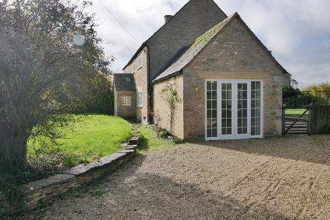 3 bedroom detached house to rent, Broadwell, Lechlade