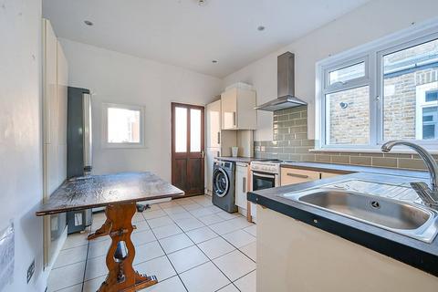 2 bedroom flat for sale, Brook Road South, Brentford, TW8