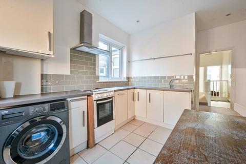 2 bedroom flat for sale, Brook Road South, Brentford, TW8