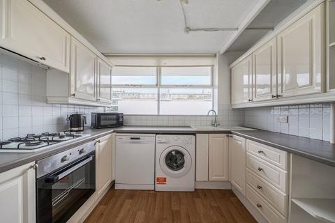2 bedroom flat for sale, Churchill Gardens, Pimlico, London, SW1V