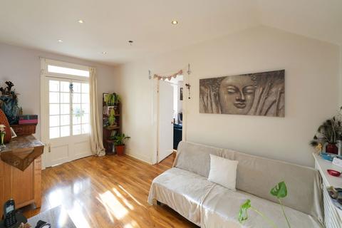 3 bedroom flat for sale, High Street, Newmilns KA16