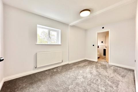 4 bedroom semi-detached house for sale, Ladybridge Road, Stockport SK8