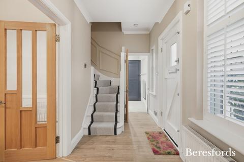 undefined, Leasway, Upminster, RM14