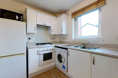 2 bedroom flat to rent, Springfield Gardens, Glasgow, G31