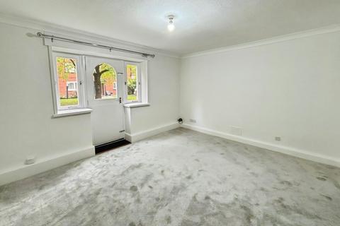 undefined, Squires Court, Canterbury Gardens, Salford, M5