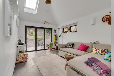 3 bedroom detached house for sale, 7 Ferndale Close, Honiton
