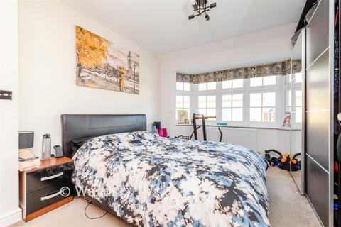 4 bedroom detached house for sale, Emmeline Avenue, Weldon Ebbsfleet Valley, Swanscombe, Kent