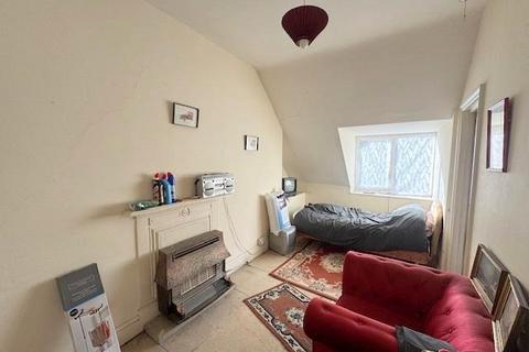 undefined, London Road, South Luton, Luton, Bedfordshire, LU1 3UQ