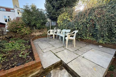 5 bedroom house to rent, Whippingham Road, Brighton,