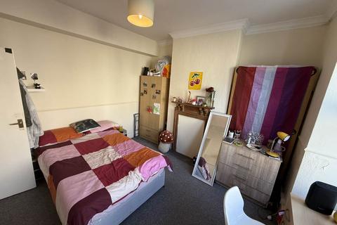 5 bedroom house to rent, Whippingham Road, Brighton,