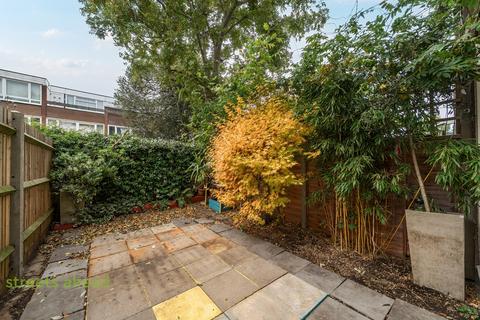 undefined, Sylvan Road, London, SE19