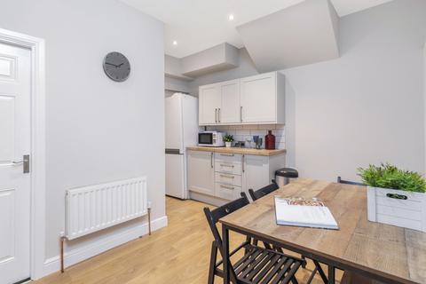 Hartley Grove, Leeds LS6
