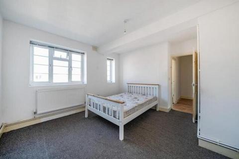 undefined, 21 Warwick Gardens, London Road, Thornton Heath, Surrey, CR7 7NA
