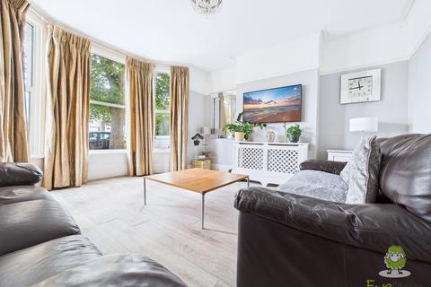 3 bedroom terraced house for sale, Large Spacious Family Home - Conservation Area