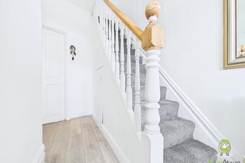 3 bedroom terraced house for sale, Large Spacious Family Home - Conservation Area