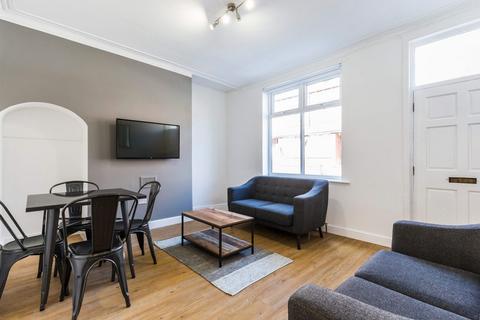 5 bedroom house to rent, Hartley Grove, Leeds LS6