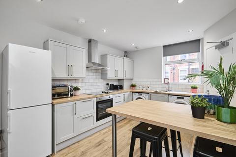 4 bedroom house to rent, Autumn Grove, Leeds LS6