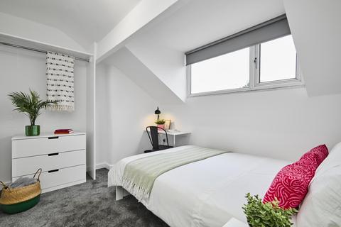 4 bedroom house to rent, Autumn Grove, Leeds LS6