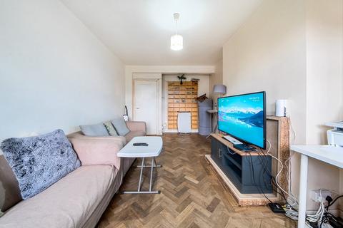 undefined, Broughton Road, London