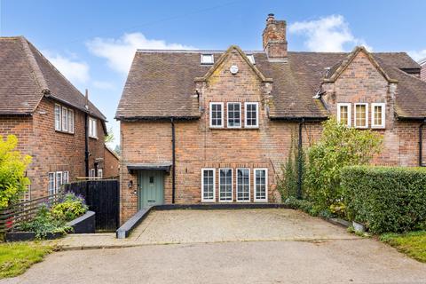 Barnfield Road, Harpenden, Hertfordshire