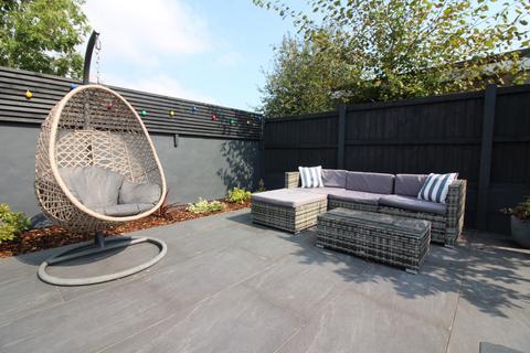 undefined, Broad Street, Kingswinford DY6