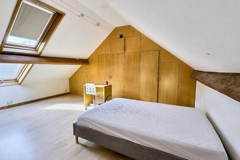 5 bedroom house to rent, Hinton Road, Bristol BS16