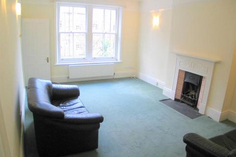 2 bedroom flat to rent, Glenilla Road Belsize Park NW3