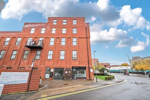 Retail property (high street) to rent, 12-14 Station Rd Harrow HA1 2SL
