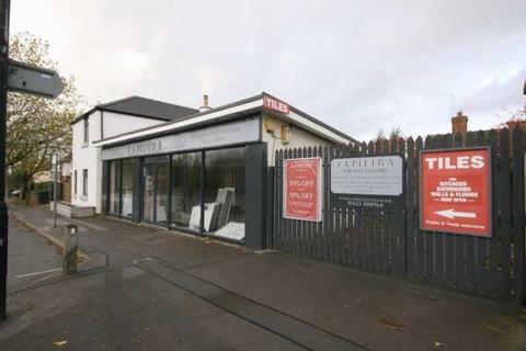 Retail property (high street) to rent, 131 High St Harrogate HG2 7LL