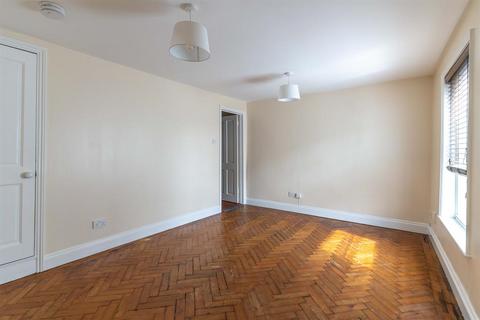 2 bedroom apartment to rent, Church Street, Saffron Walden, Essex, CB10