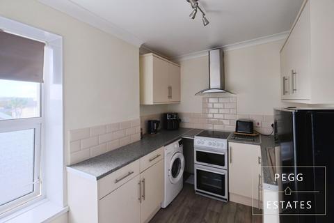 2 bedroom flat for sale, Forest Road, Torquay