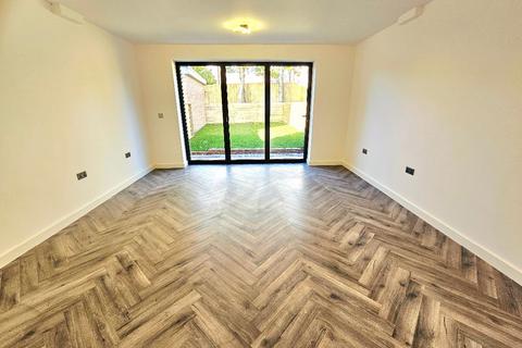 4 bedroom semi-detached house for sale, 43 Woodlands Drive, Offerton, Stockport, SK2 5AJ