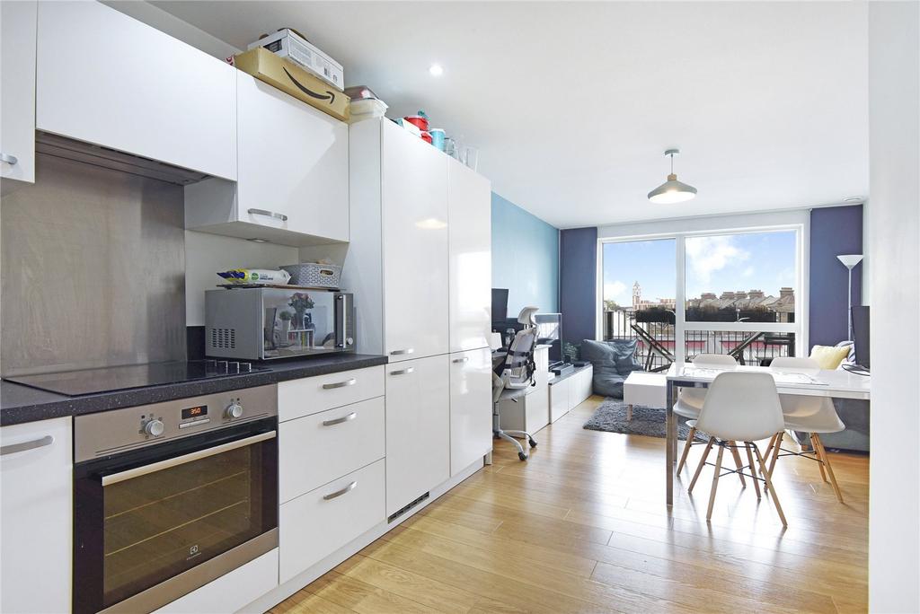 Kitchen/Reception