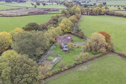 undefined, Pine Cottage, Danemoor, Welland, Worcestershire