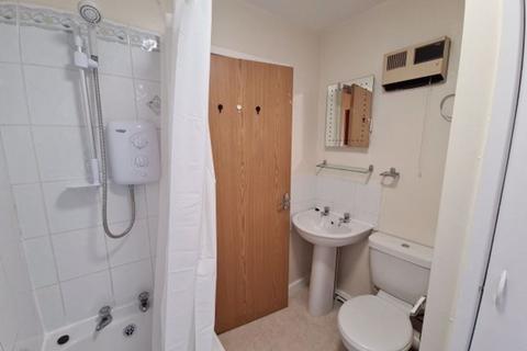 1 bedroom flat to rent, Moorland Road, Leeds LS6