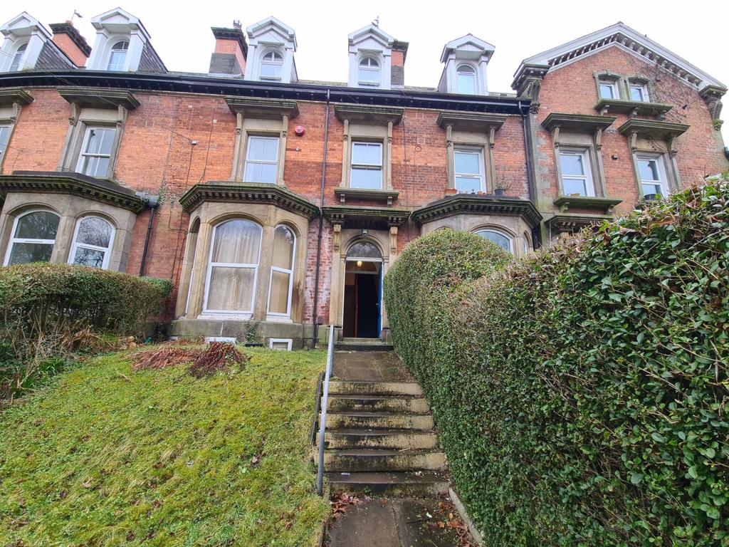 Attractive red-brick terraced house with bay wi...