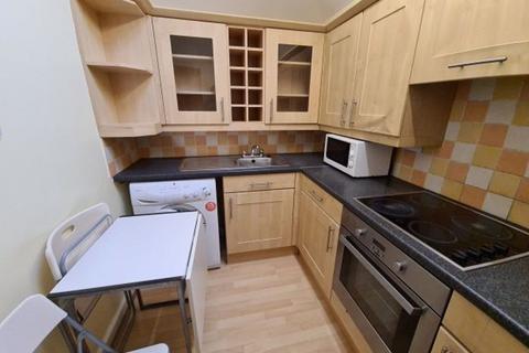 1 bedroom flat to rent, Moorland Road, Leeds LS6