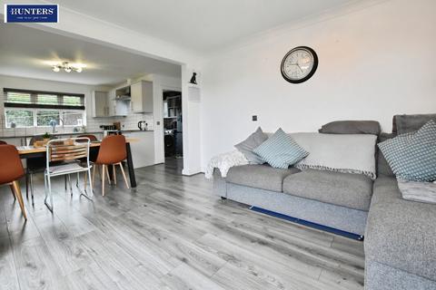 4 bedroom detached house for sale, Laurel Way, Scunthorpe