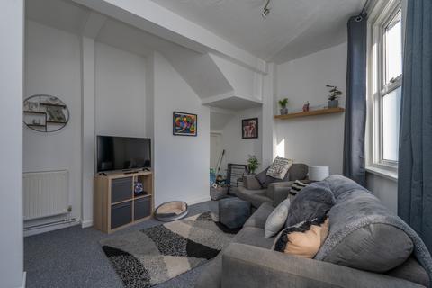 1 bedroom flat for sale, Stamshaw Road, Portsmouth PO2