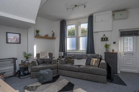 1 bedroom flat for sale, Stamshaw Road, Portsmouth PO2