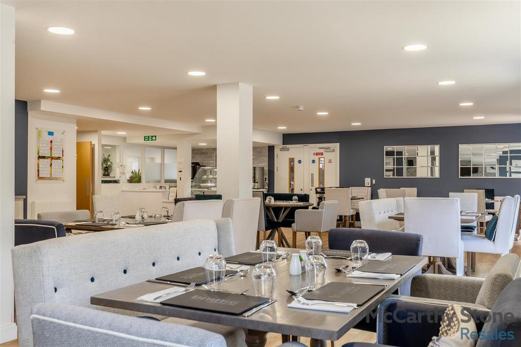 8667631-interior01.jpg