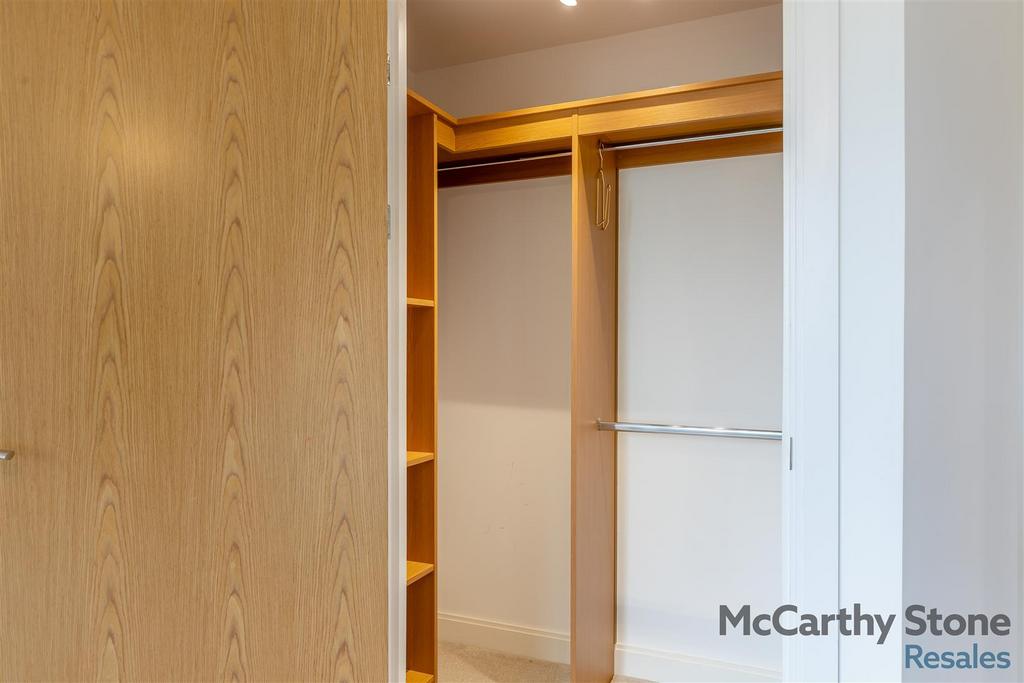 8667631-interior13.jpg